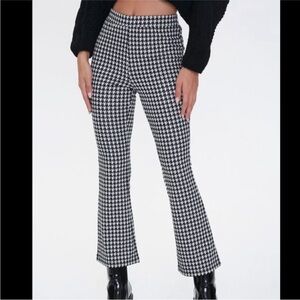 Cropped flare houndstooth pants